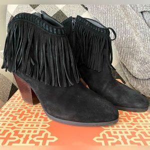Gianni Bini Let’s Roll ankle boots size 9 Black Suede EUC🖤
